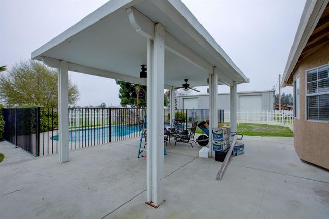 1624 Golf Rd, Turlock, CA 95380