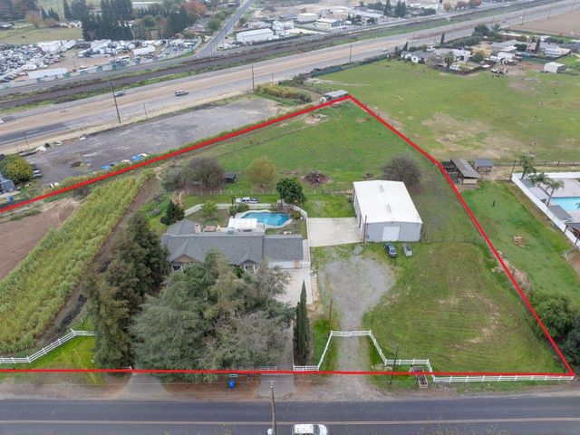 1624 Golf Rd, Turlock, CA 95380