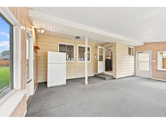 12721 Woodland Dr, Longmont, CO 80504