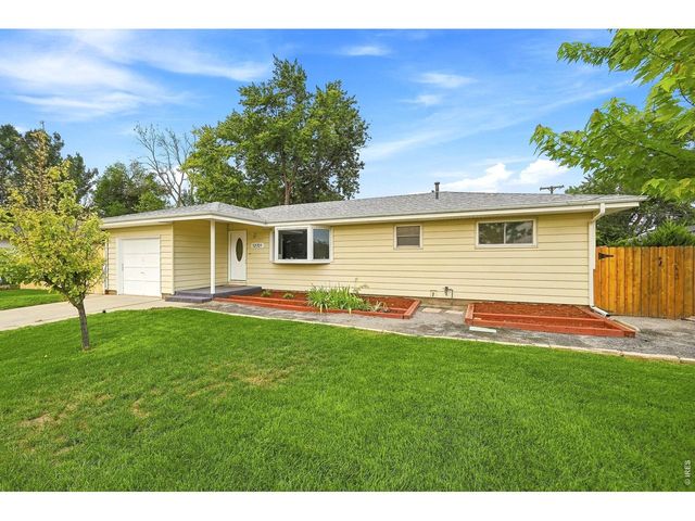 12721 Woodland Dr, Longmont, CO 80504