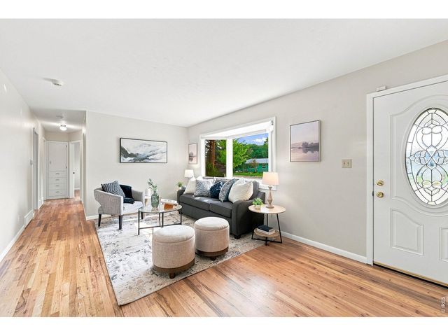 12721 Woodland Dr, Longmont, CO 80504