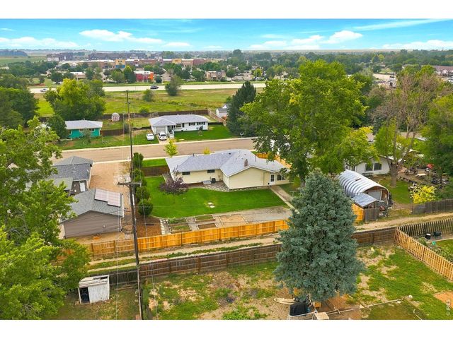 12721 Woodland Dr, Longmont, CO 80504