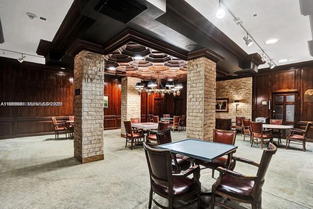 6039 Collins Ave 1710, Miami Beach, FL 33140