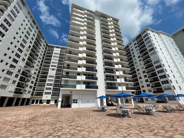 6039 Collins Ave 1710, Miami Beach, FL 33140
