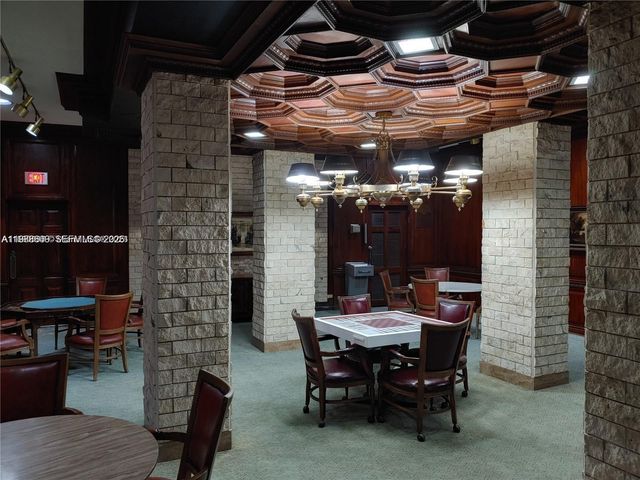 6039 Collins Ave 1710, Miami Beach, FL 33140