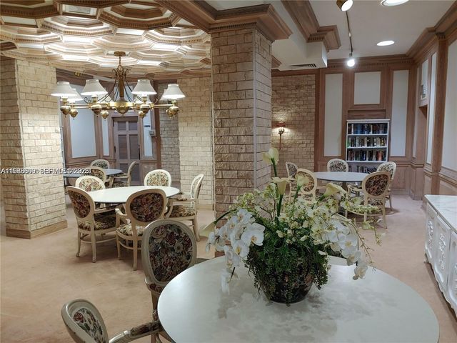 6039 Collins Ave 1710, Miami Beach, FL 33140