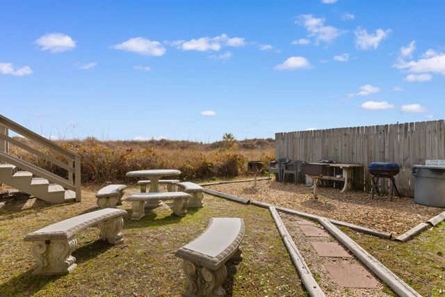 613 S Ocean Blvd. F1, North Myrtle Beach, SC 29582