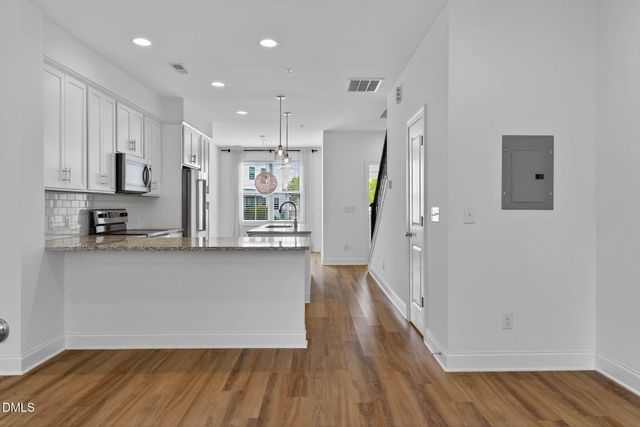 6820 Milligan Way 104, Raleigh, NC 27613