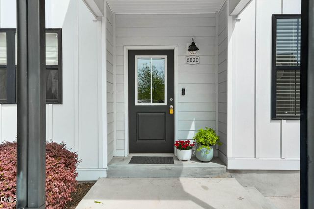 6820 Milligan Way 104, Raleigh, NC 27613