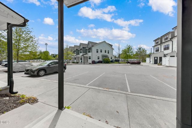 6820 Milligan Way 104, Raleigh, NC 27613