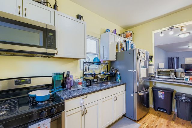 5830 W Rice Street, Chicago, IL 60651