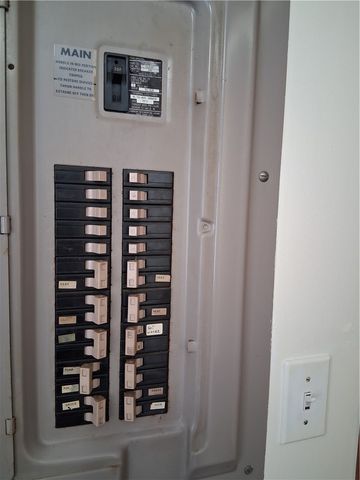 418 Vance Dr, Smith, PA 15021