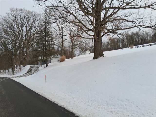 418 Vance Dr, Smith, PA 15021