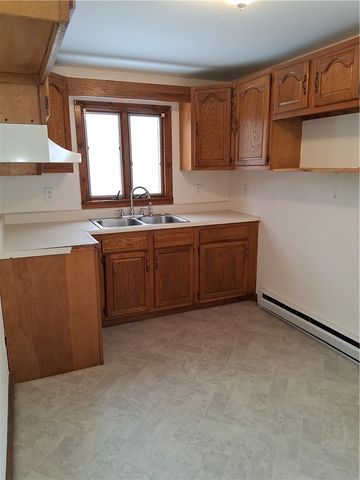 418 Vance Dr, Smith, PA 15021