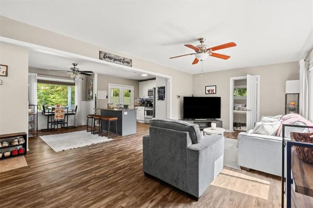 1563 Cloverdale Drive SE, Marietta, GA 30067