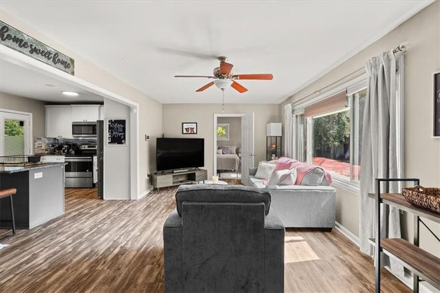 1563 Cloverdale Drive SE, Marietta, GA 30067