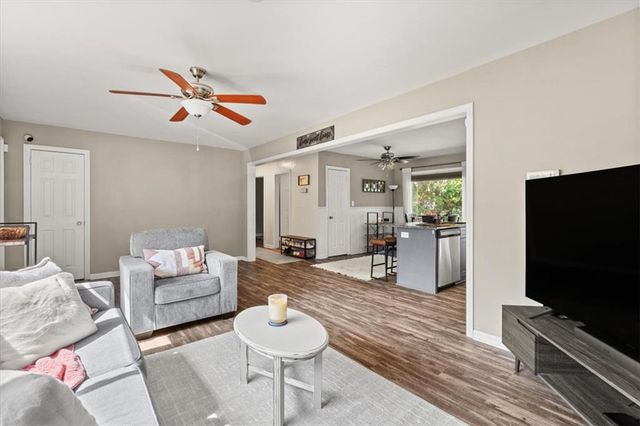 1563 Cloverdale Drive SE, Marietta, GA 30067