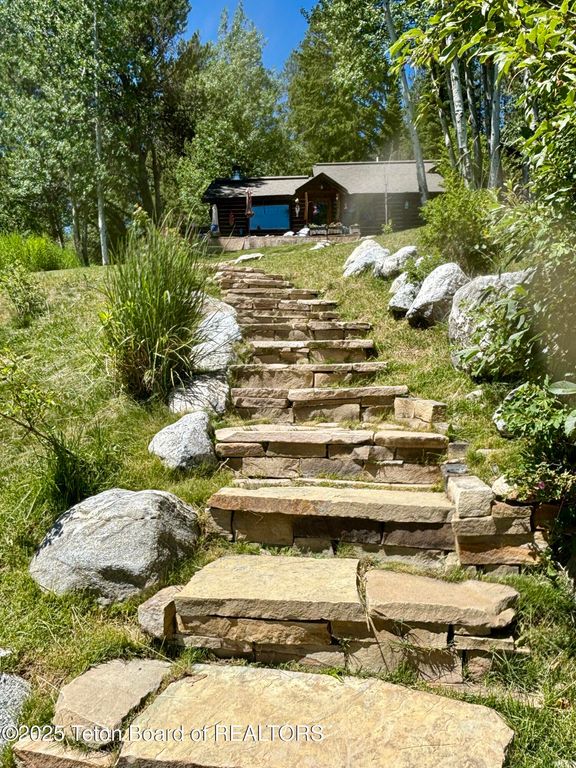 2945 N HUNT Lane, Wilson, WY 83014 photo 22