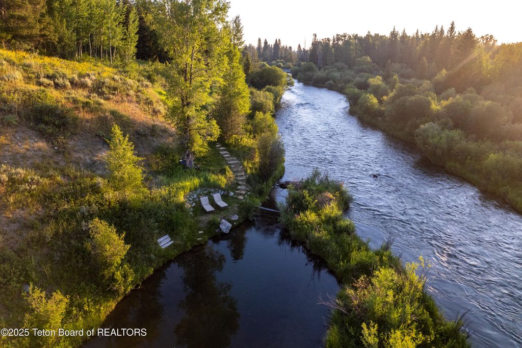 2945 N HUNT Lane, Wilson, WY 83014 photo 5
