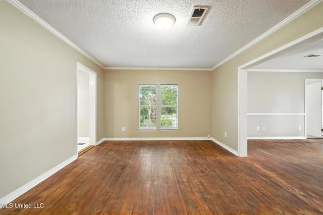 1901 Highway 11, Picayune, MS 39466