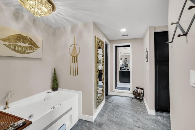 8161 E Del Cuarzo Drive, Scottsdale, AZ 85258