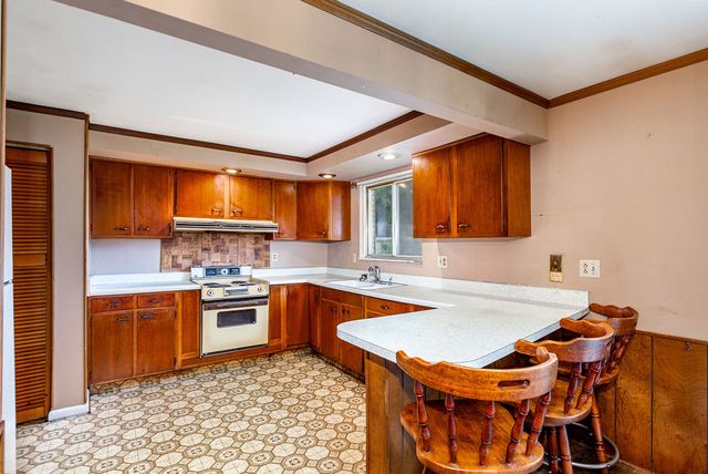 1906 Wilshire Drive, Xenia, OH 45385