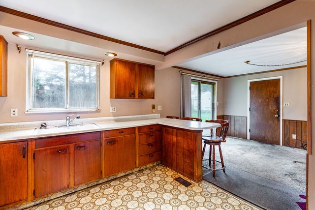 1906 Wilshire Drive, Xenia, OH 45385