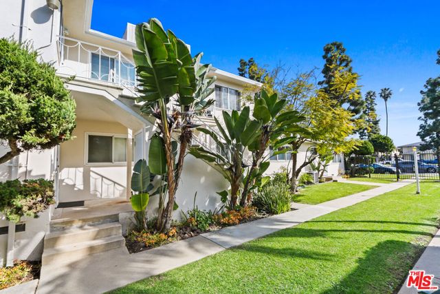 10619 Crenshaw Boulevard, Inglewood, CA 90303