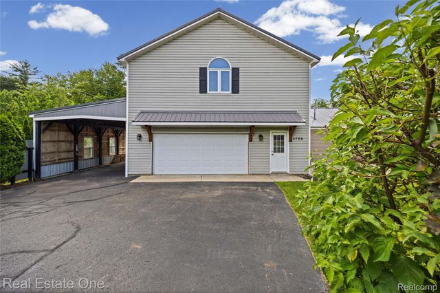 3708 Hideaway Court, Brighton Township, MI 48114
