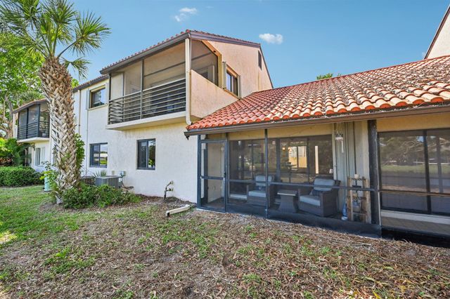 22 Via De Casas 103, Boynton Beach, FL 33426