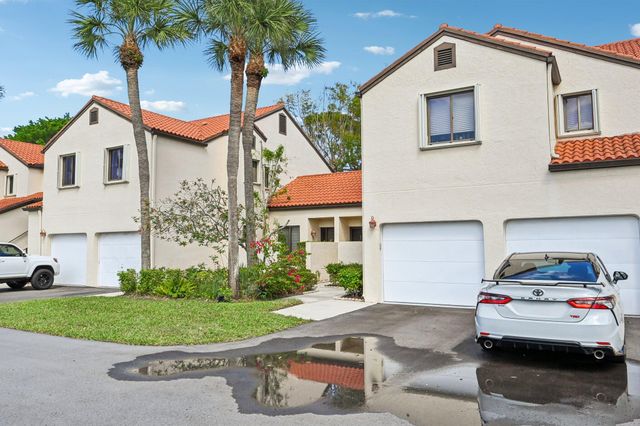 22 Via De Casas 103, Boynton Beach, FL 33426