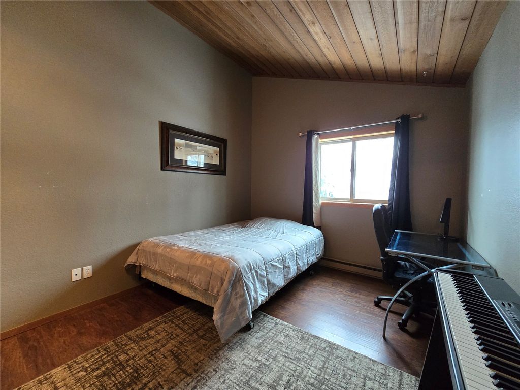 Image 12 of property listing at 318 6th Street W, Whitefish, MT 59937