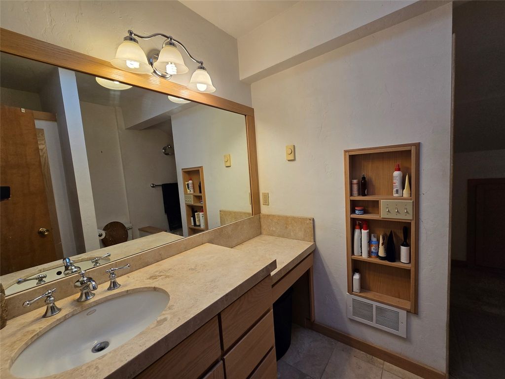 Image 14 of property listing at 318 6th Street W, Whitefish, MT 59937