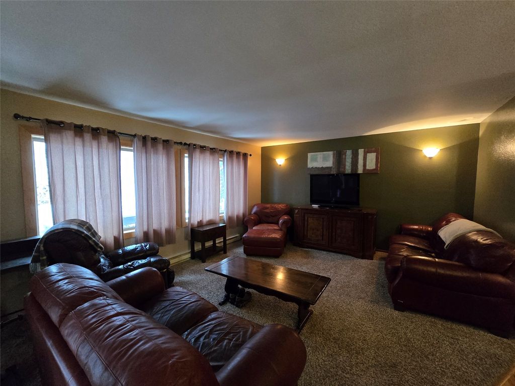 Image 6 of property listing at 318 6th Street W, Whitefish, MT 59937