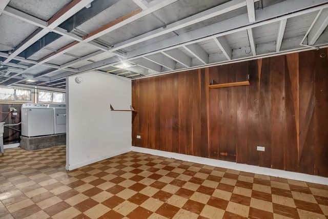 6403 S Lorel Avenue, Chicago, IL 60638