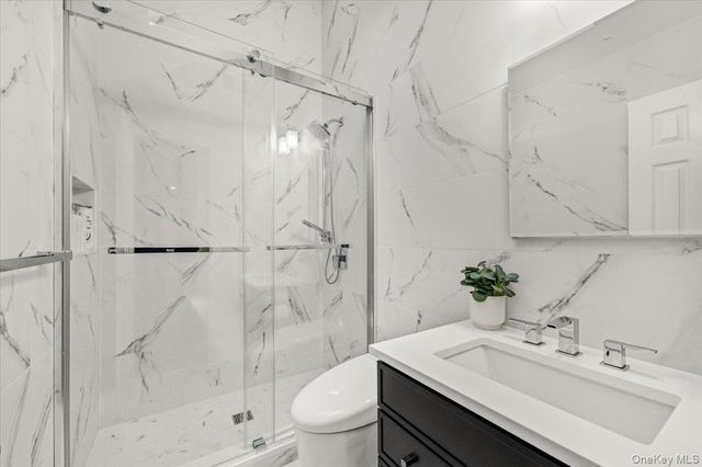 1662 Park Avenue, New Hyde Park, NY 11040