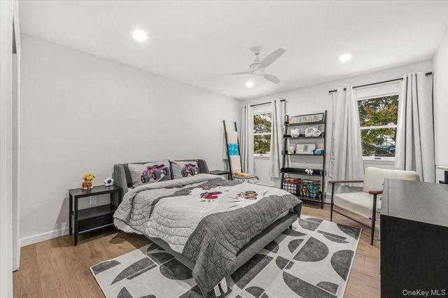 1662 Park Avenue, New Hyde Park, NY 11040