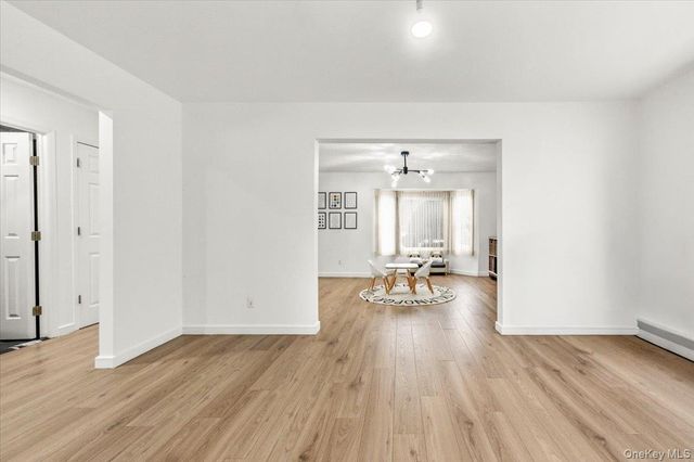 1662 Park Avenue, New Hyde Park, NY 11040