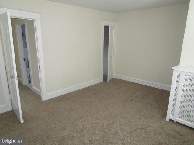 7262 CALVIN RD, Upper Darby, PA 19082