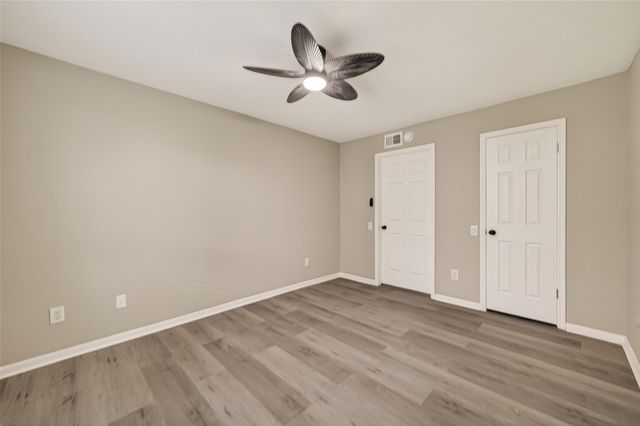 1860 White Oak Drive 311, Houston, TX 77009