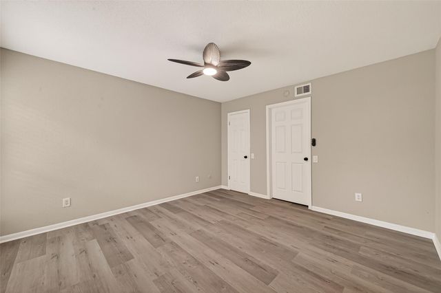 1860 White Oak Drive 311, Houston, TX 77009