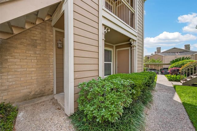 1860 White Oak Drive 311, Houston, TX 77009