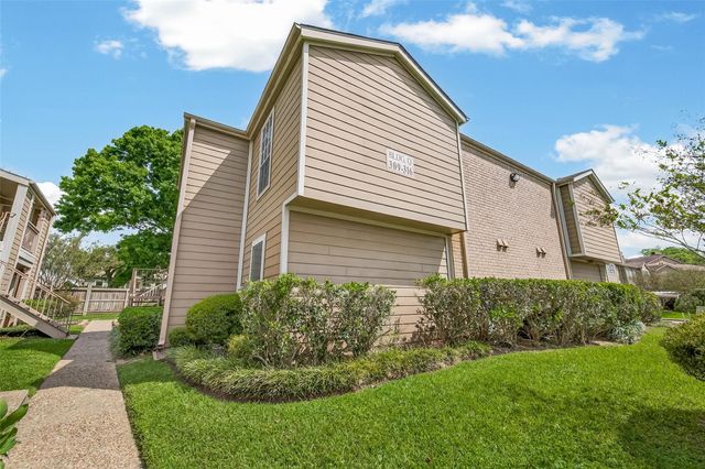 1860 White Oak Drive 311, Houston, TX 77009
