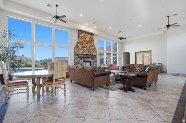 1951 N AUGUSTA CT, Washington, UT 84780