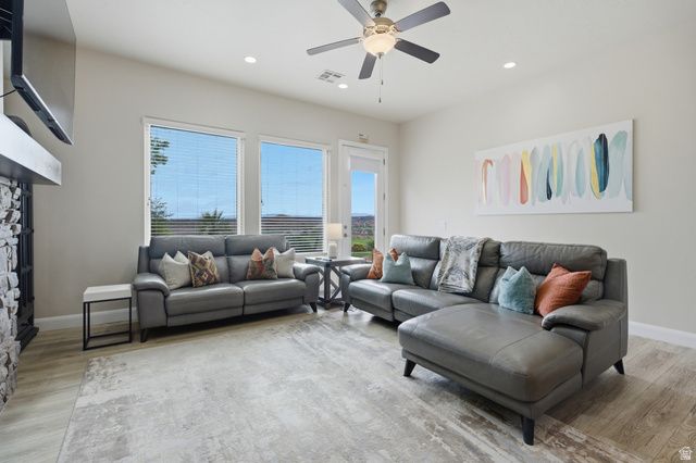 1951 N AUGUSTA CT, Washington, UT 84780