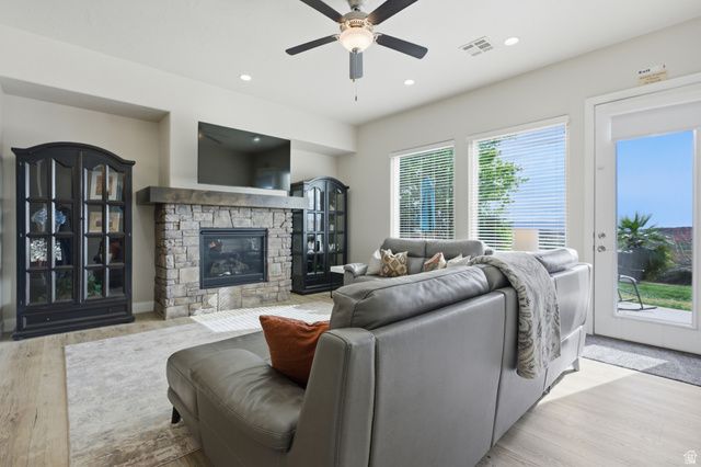 1951 N AUGUSTA CT, Washington, UT 84780