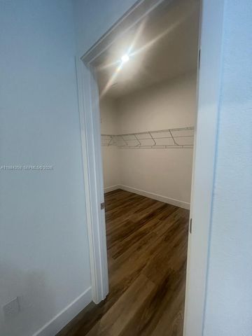 13637 SW 157th Pl, Miami, FL 33196