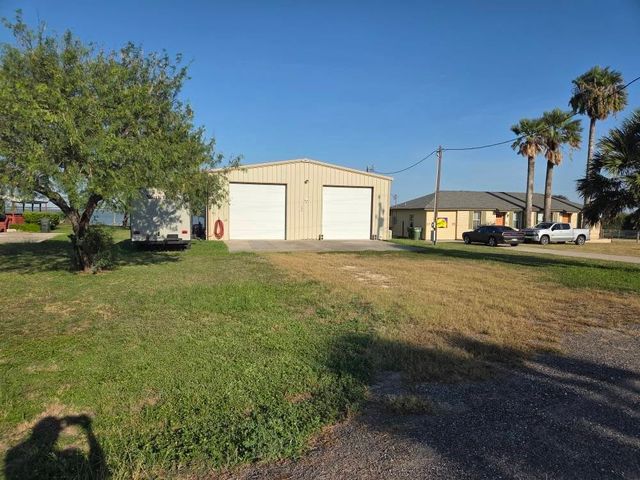 394 Bayside Estates, Riviera, TX 78379