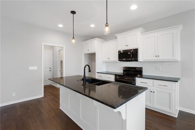 25409 W 149th Terrace, Olathe, KS 66061