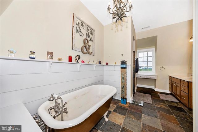 5840 CATHOLIC CHURCH RD, Jefferson, MD 21755